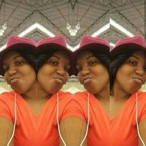 Meet your Posher, Aja